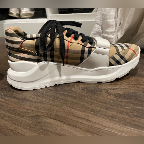 Men’s Burberry Sneakers - Picture 11 of 11